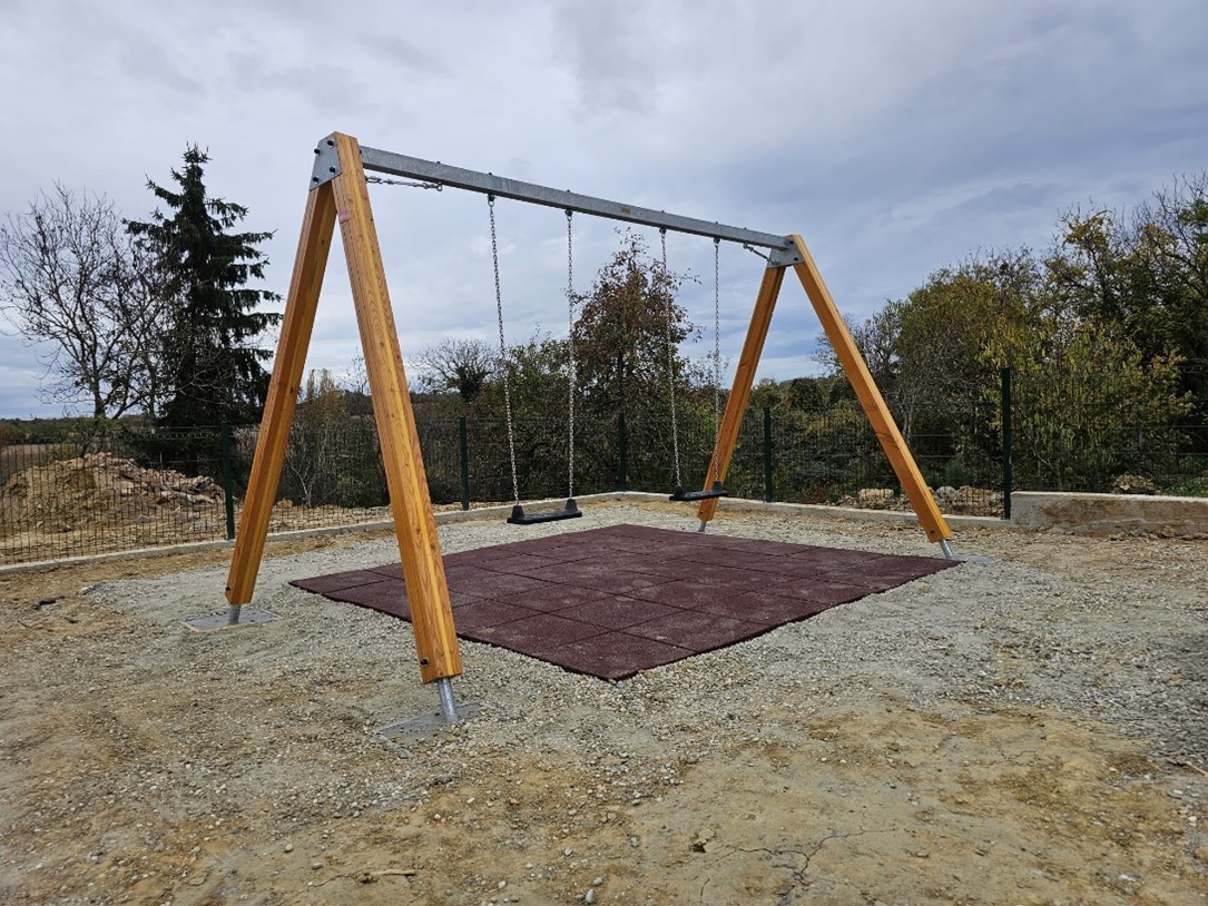 Igrala ljuljacka vias