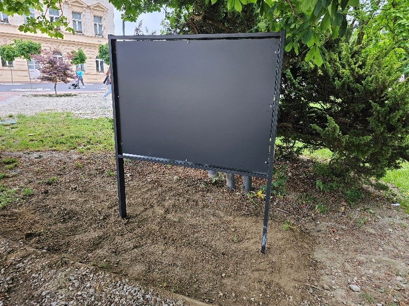 Komunalna oglasna ploca 02 vias